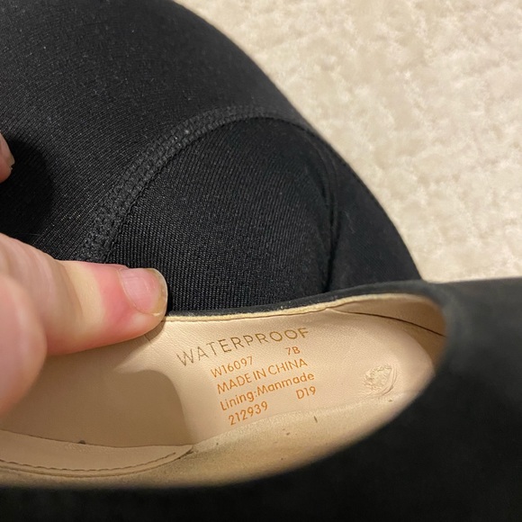 COLE HAAN low heel suede wedge - Picture 4 of 7